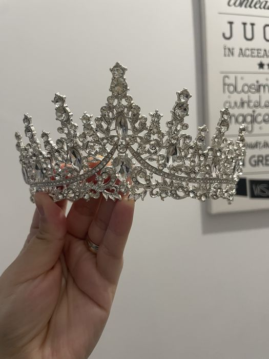 Diadema mireasa coronita