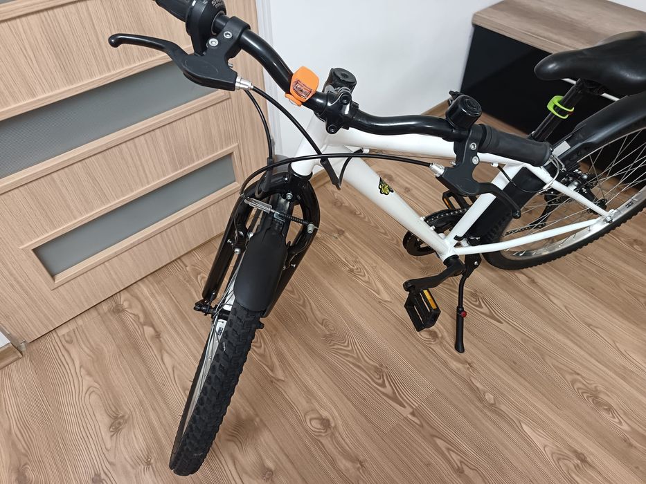 Vand bicicleta st 100 stare buna