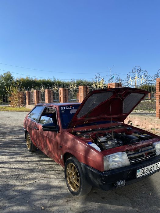Продам машину ваз 2108