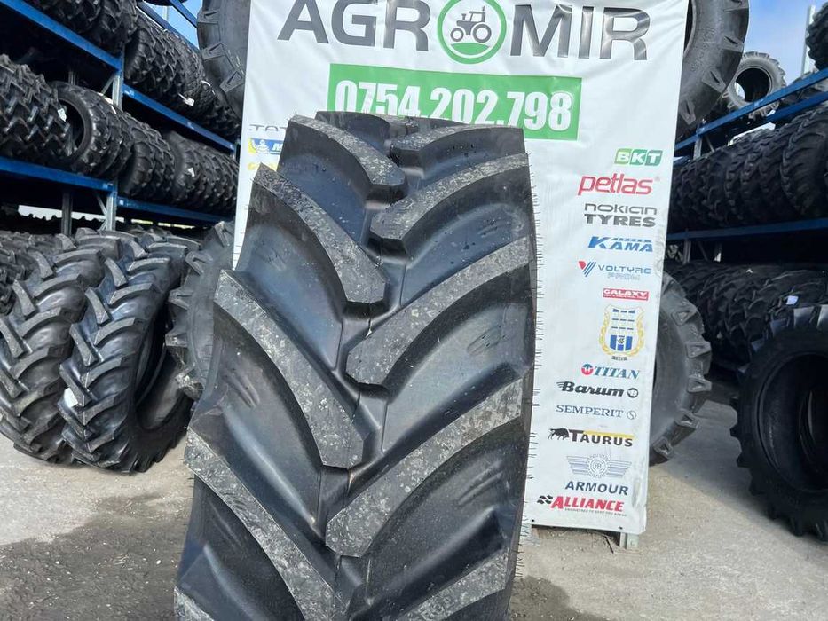 Anvelope noi radiale 650/75R32 pentru combina