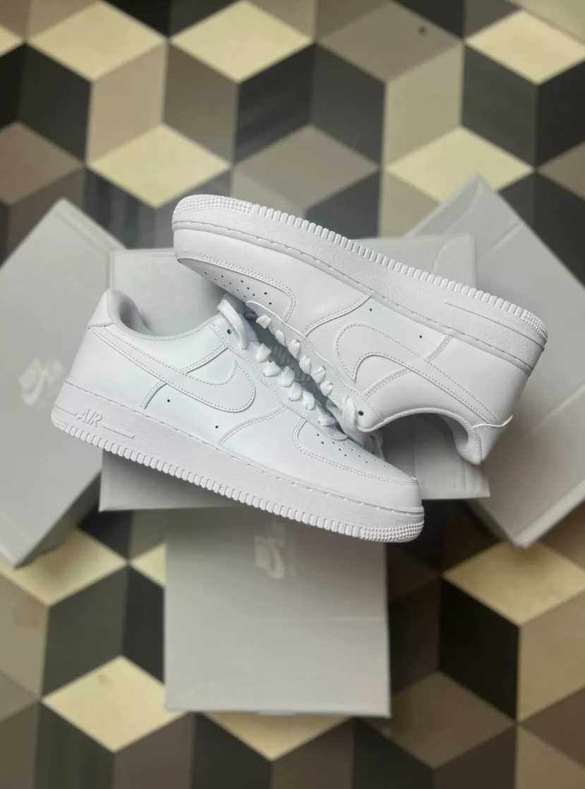 Nike Air Force 1 Triple| White Low Sneakers
