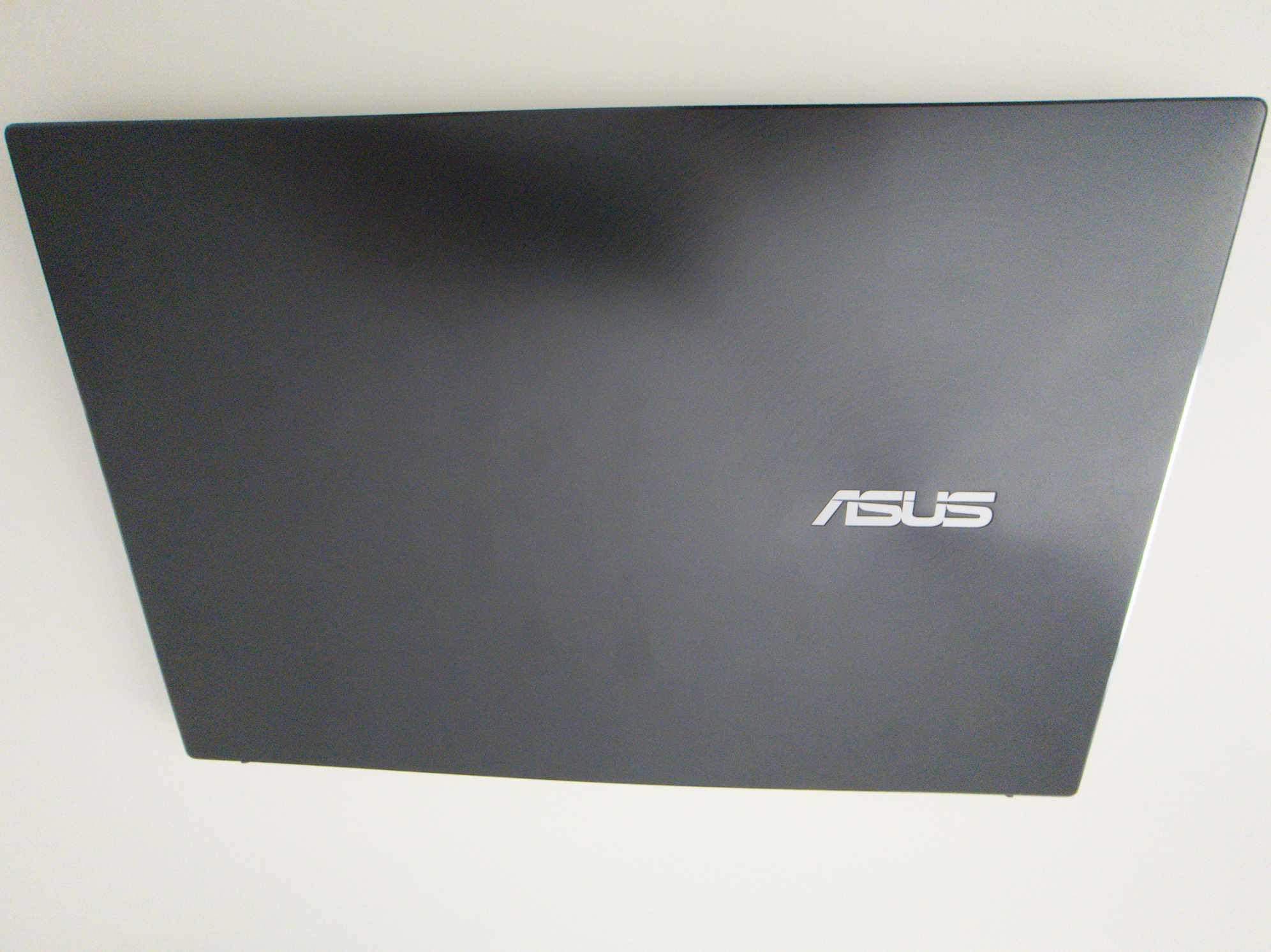 Laptop Asus Zenbook UX325EA