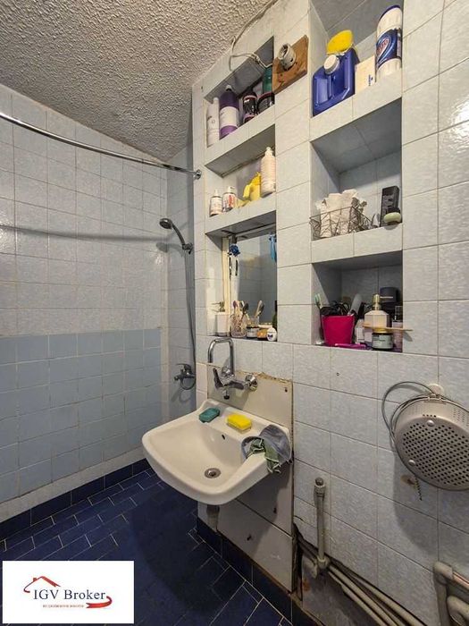 Продава се Тристаен апартамент в София, Младост 2 - 84 кв.м за 2441 €/кв.м - Снимка #10