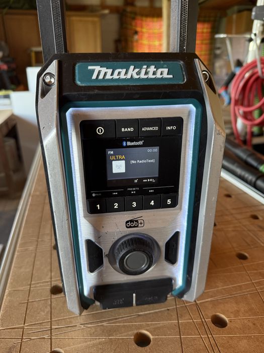 Makita DMR 115 Radio , радио Макита
