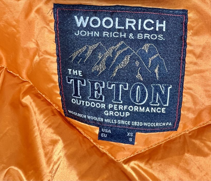 Geaca Woolrich Ultralight puf barbateasca marimea S