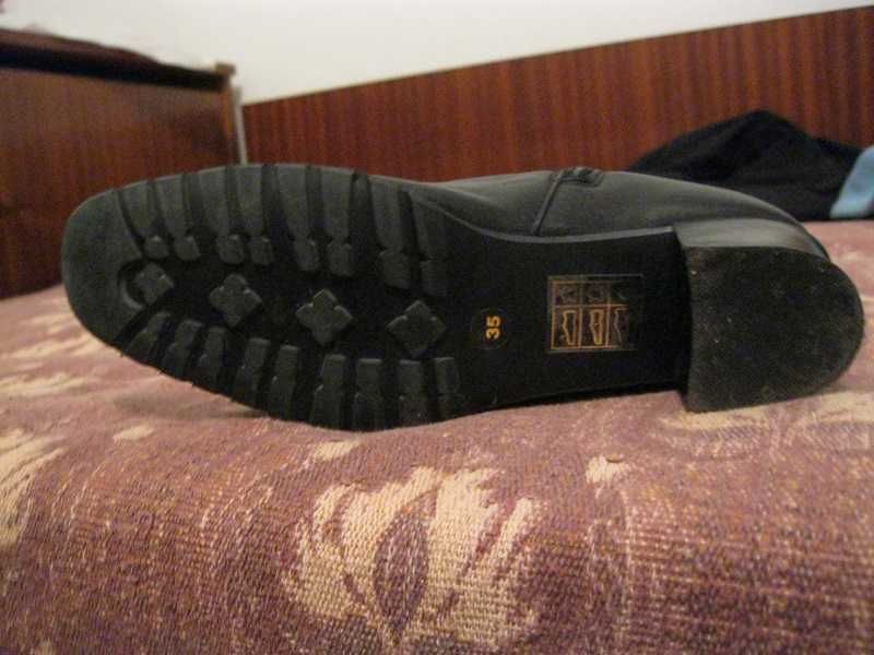 Черни ботуши,ест.кожа №35