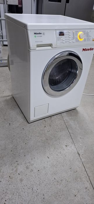 Перална MIELE-пчелна пита