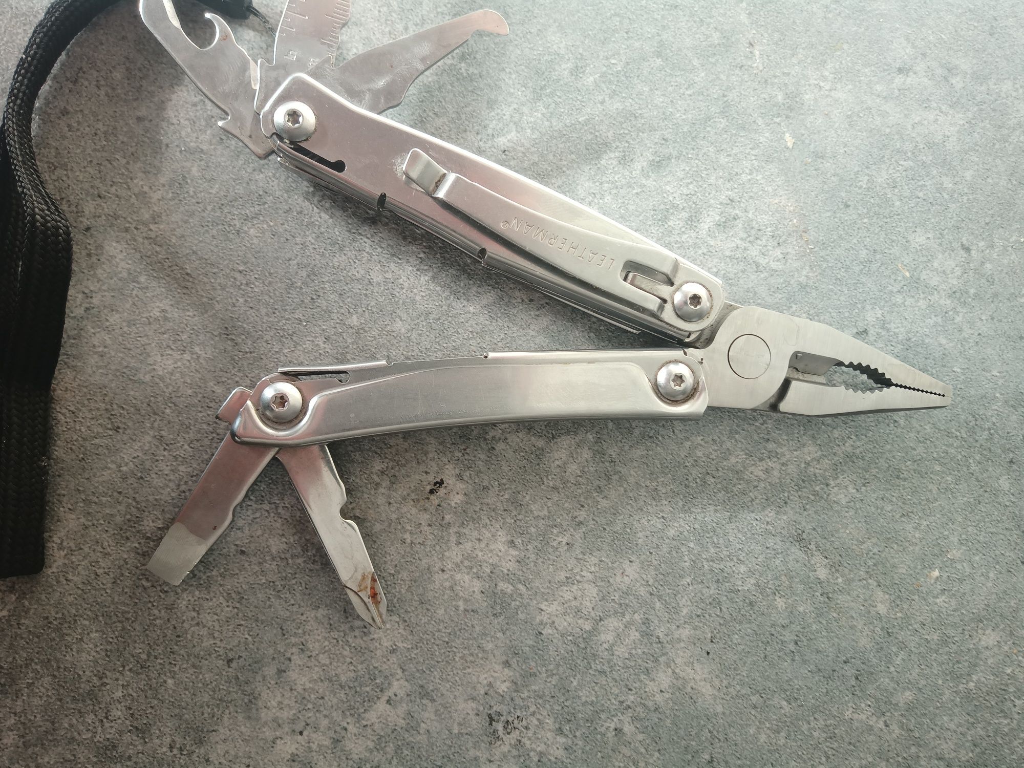 Multitool Leatherman REV