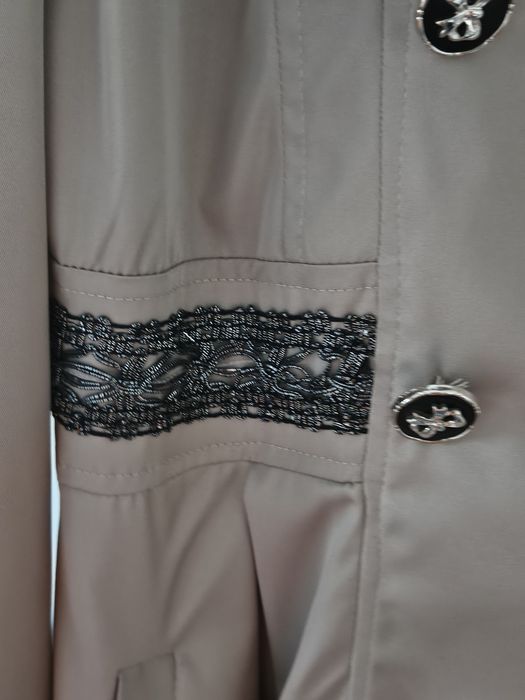 Palton subtire de toamna/primavara, elegant, marime M, nepurtat