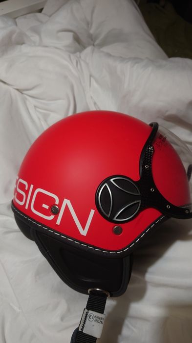 Momo Ducati size S ladies helmet