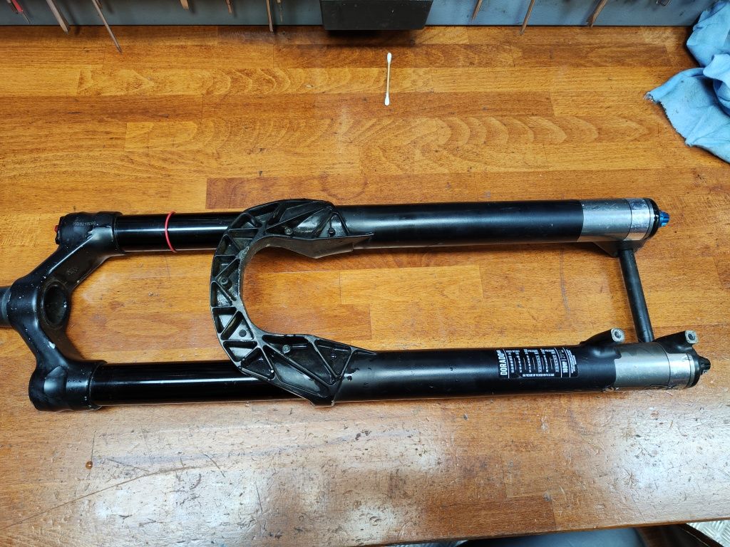 Rockshox Superdeluxe ultimate 230x60/62.5 с megneg; Manitou Mezzer pro