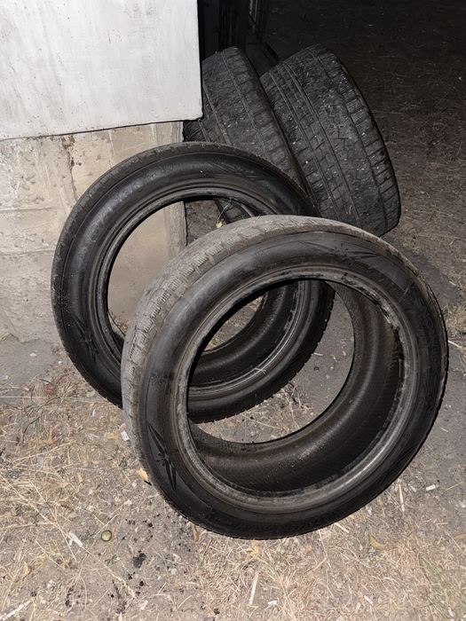 Продам зимние шины Triangle 275/45/20