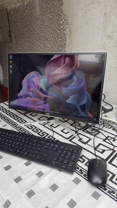All in One Acer Aspire 24" UltraThin J5005/8GB/120GB