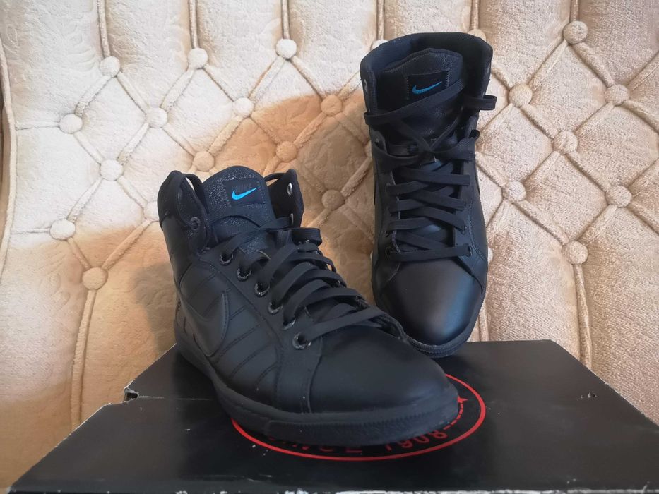 Продавам дамска спортна обувка Nike