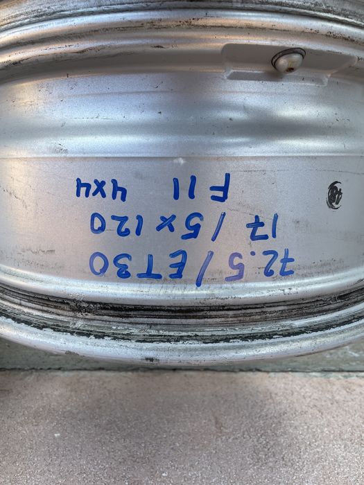 Лети джанти за bmw/бмв/ 5х120/ет.30/ц.отв.72.5/17- цола