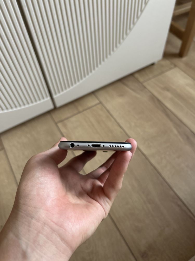 iPhone 6         .