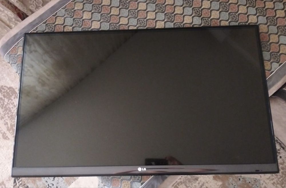 Продам плазменный телевизор LG