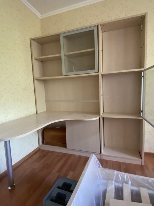 Продам гарнитур для девочек