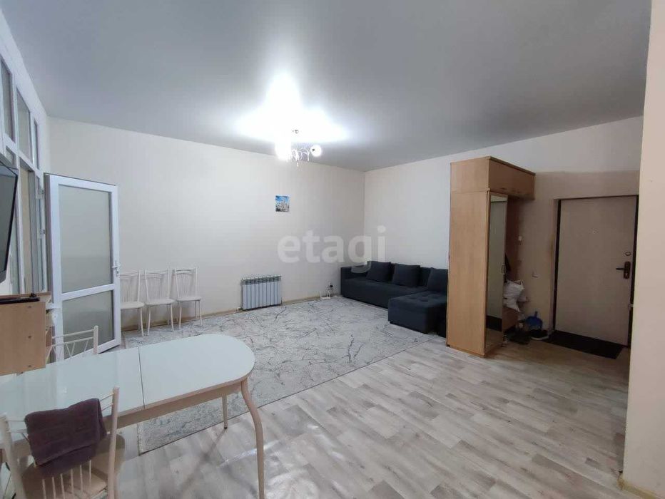 Продается 3-комн квартира 64,5 м2