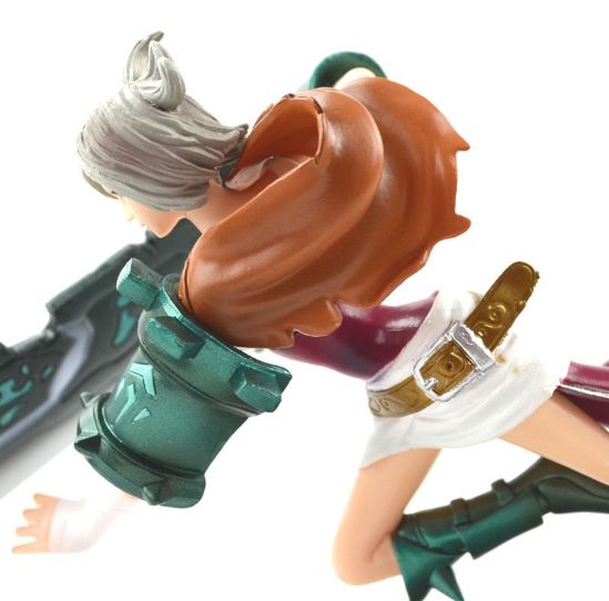 Figurina Riven League of Legends LOL 15 cm