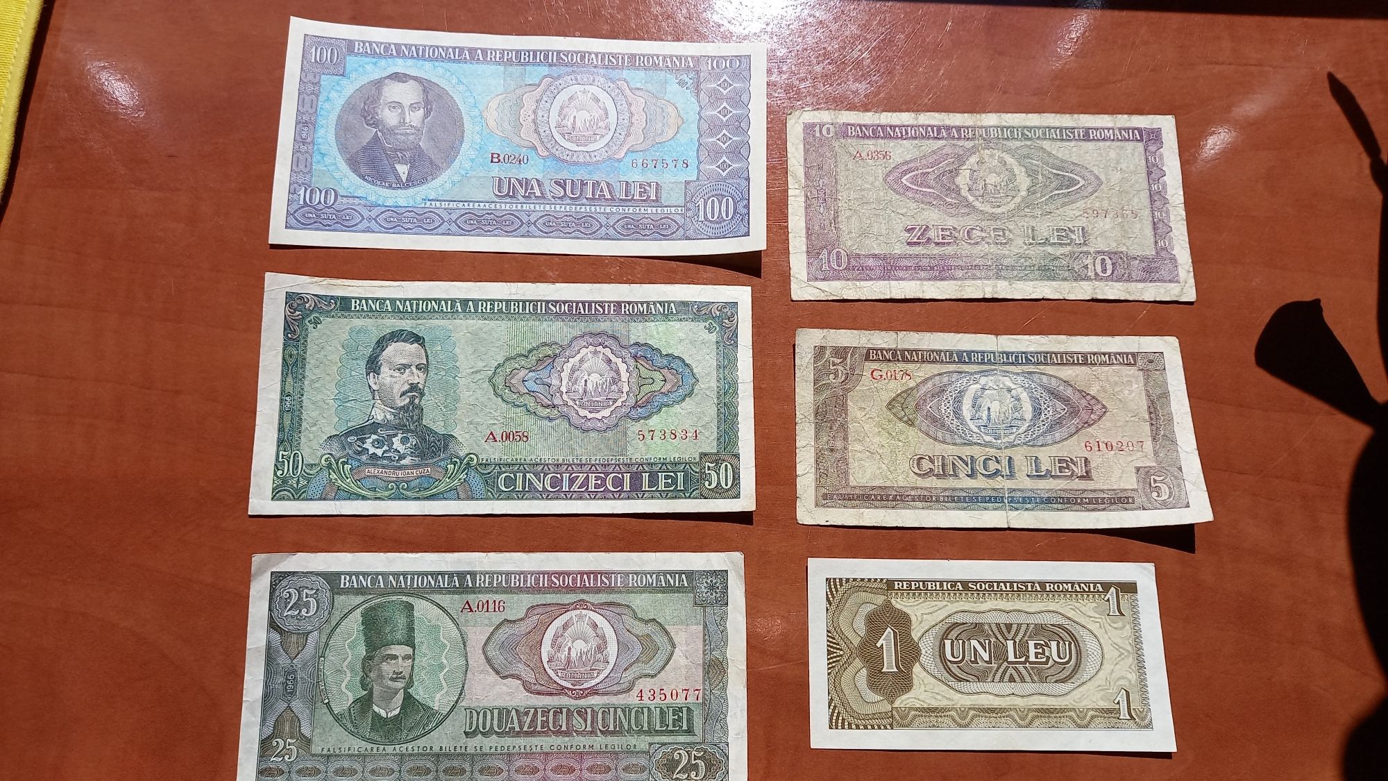 Se vand 6 bancnote romanesti vechi din 1966