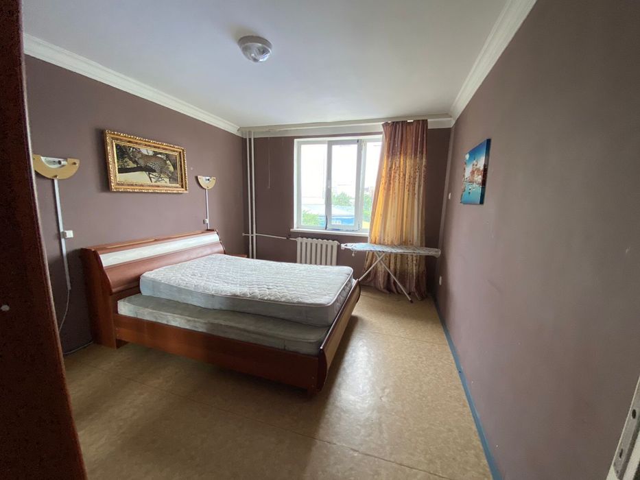 Продам 3-х комн чешск кв в центре города