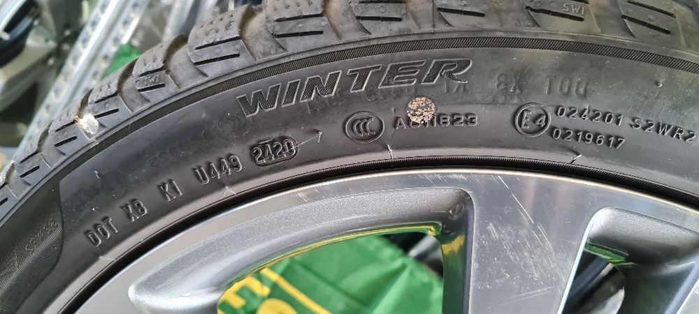 Roti complete Mercedes E300 Pirelli 225 45 18 / 245 40 18