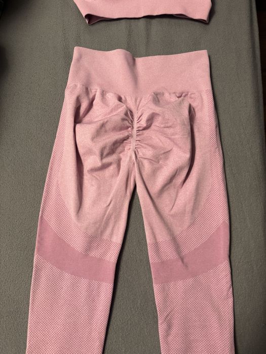 Спортен комплект в розово