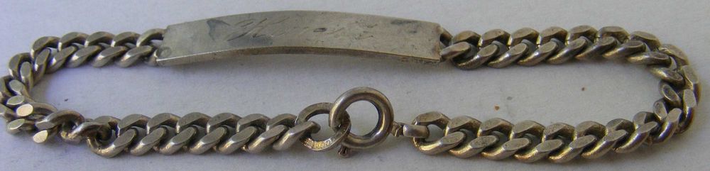 Bratara veche din argint gravata HANSI