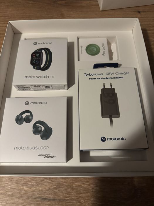 Motorola Edge 70 512gb PANTONE Gadget Grey SIGILAT + Pachet Accesorii