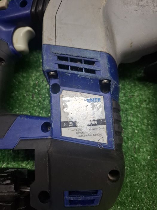 Перфоратор на Berner BACRHD с 4 ампера батерия (съвместим с Milwaukee)