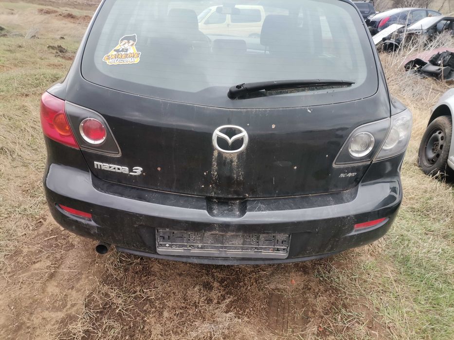 Продавам Mazda 3/Мазда 3 2.0 дизел-143 коня на части.
