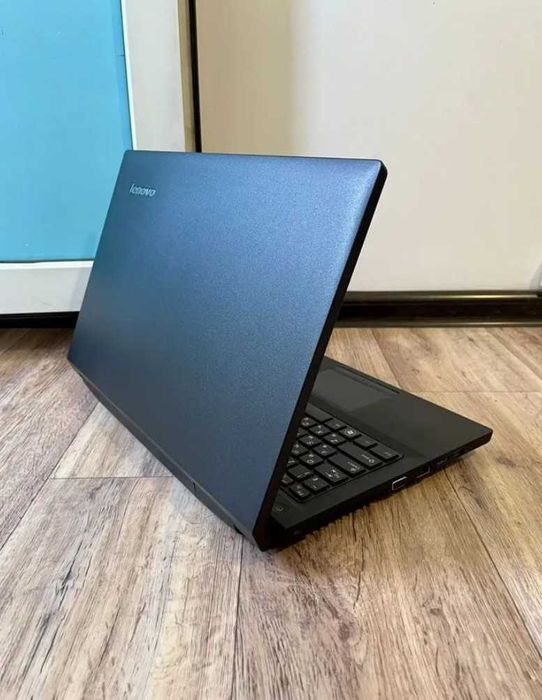 Ноутбук – Core i3 / 12GB / SSD + HDD