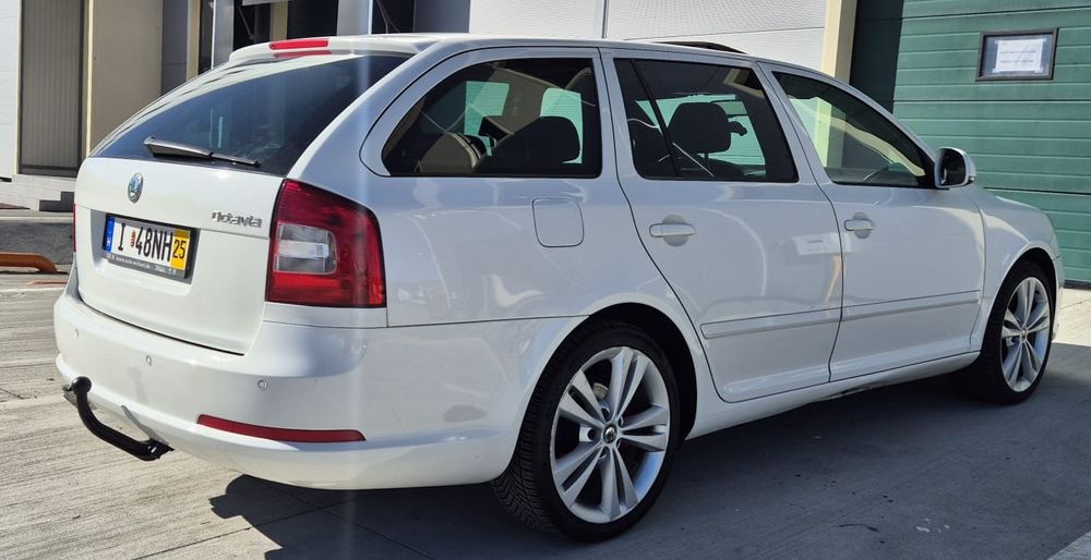 Skoda Octavia vrs 2011 dsg bi xenon trapa