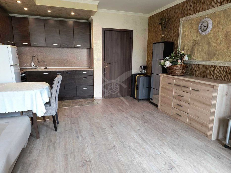 Продава се Едностаен апартамент в к.к. Слънчев бряг - 40 кв.м за 1000 €/кв.м - Снимка #2