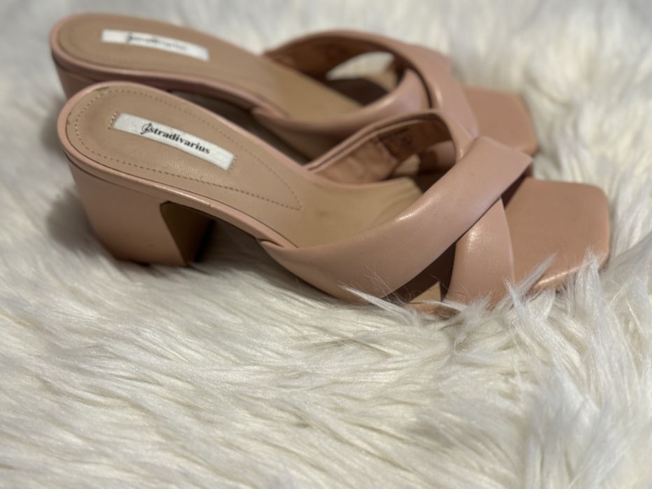 Saboți Stradivarius, marimea 38