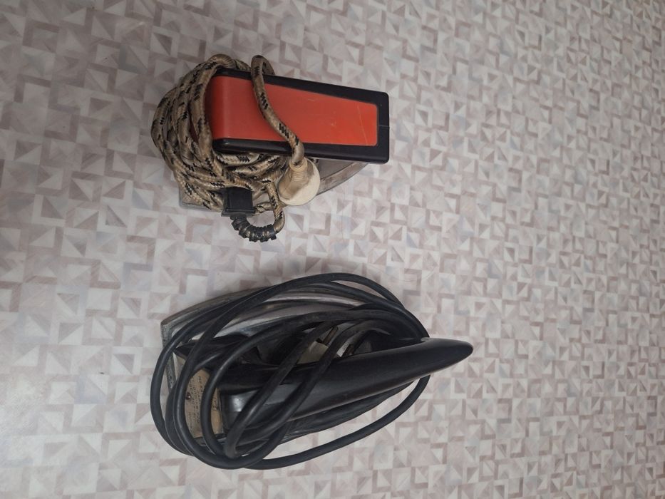 Советский утюг каждый по 2500 тг