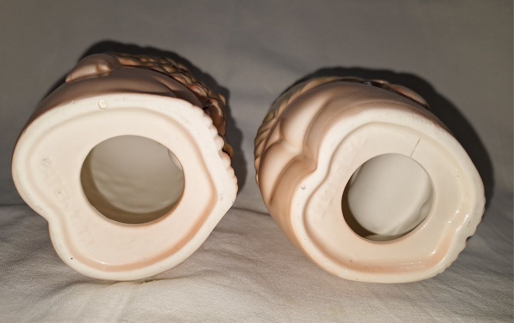Двойка стари порцеланови касички--Patent T.T