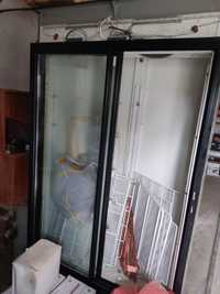 Продам двухдверный холодильник