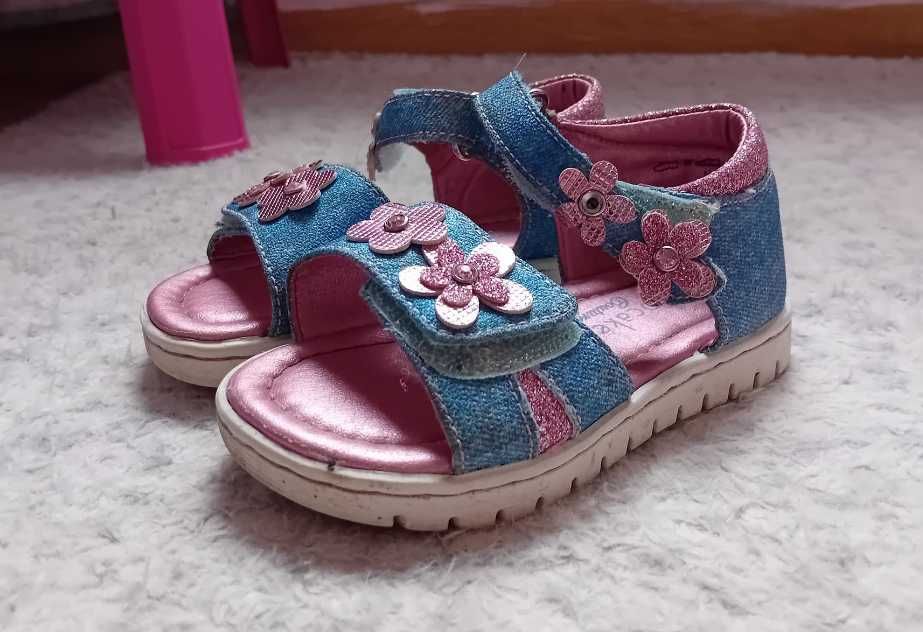 Оригинални детски сандали Cupcake Couture - номер 23