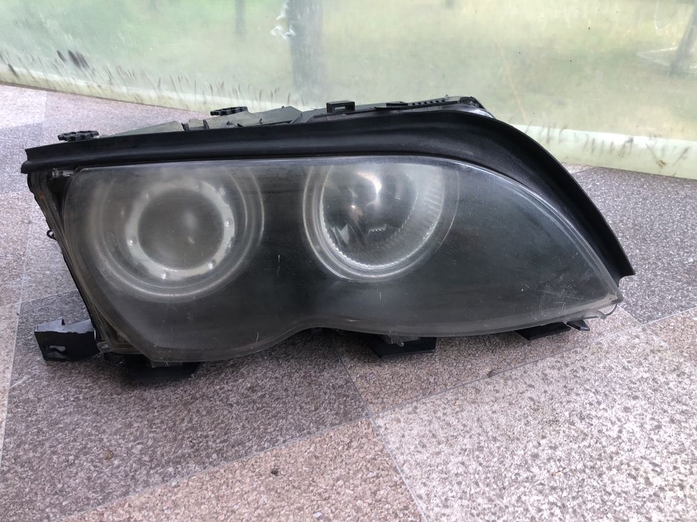 Far Dreapta Bmw Seria3 Facelift Cu Angel Eyes si Lupa Xenon Faruri