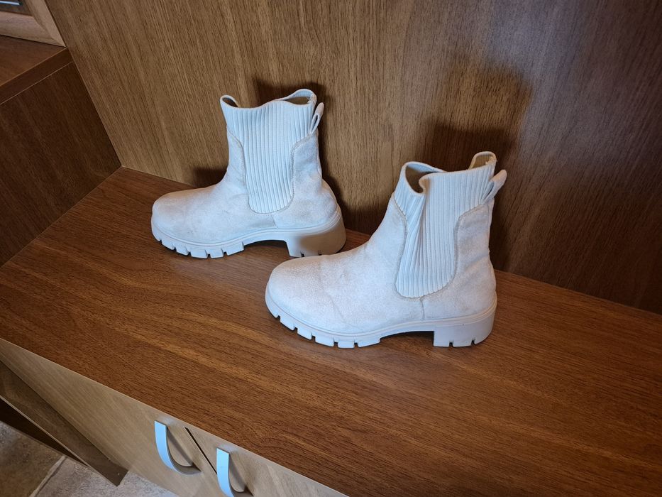 Дамски   ботички