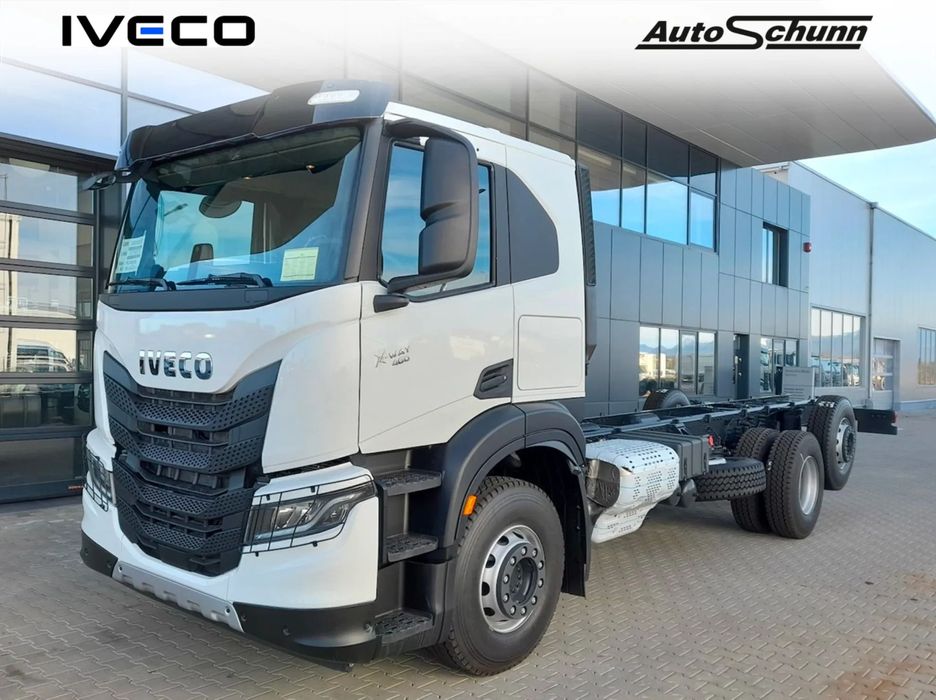 Iveco X-Way AT280X46Y/PS ON X-Way AT280X46Y/PS ON+ Full LED-DAB-Bt