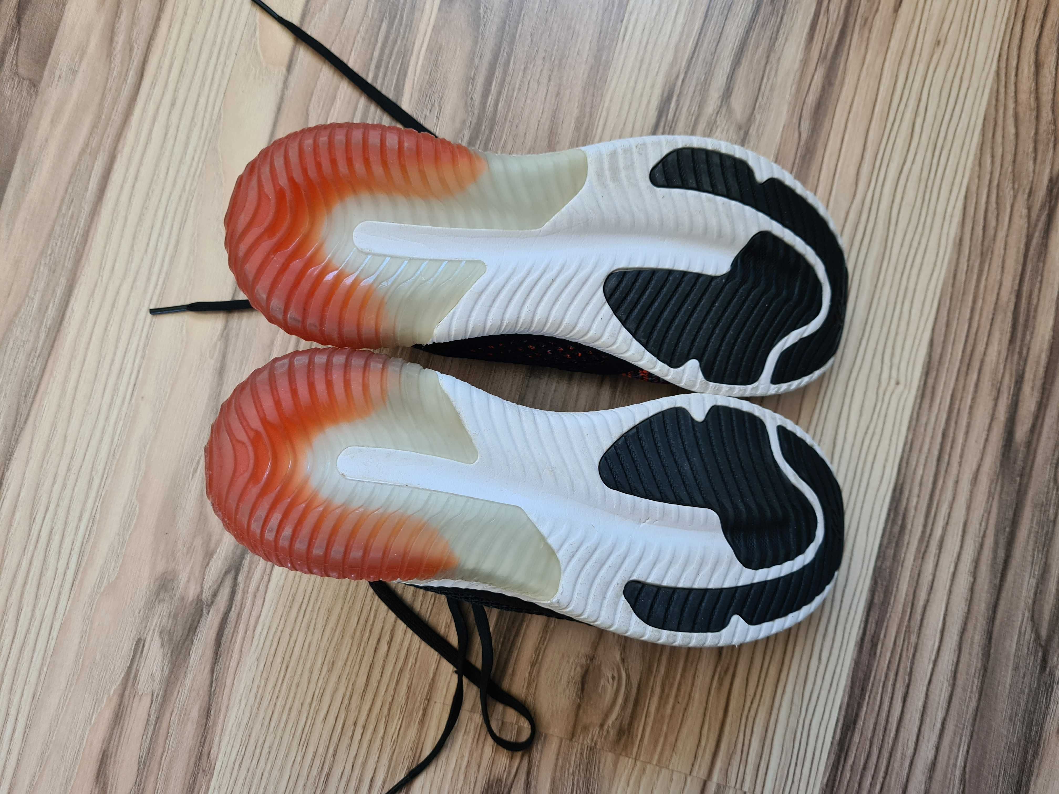 Продавам маратонки ASICS модел GEL-KENUN KNIT