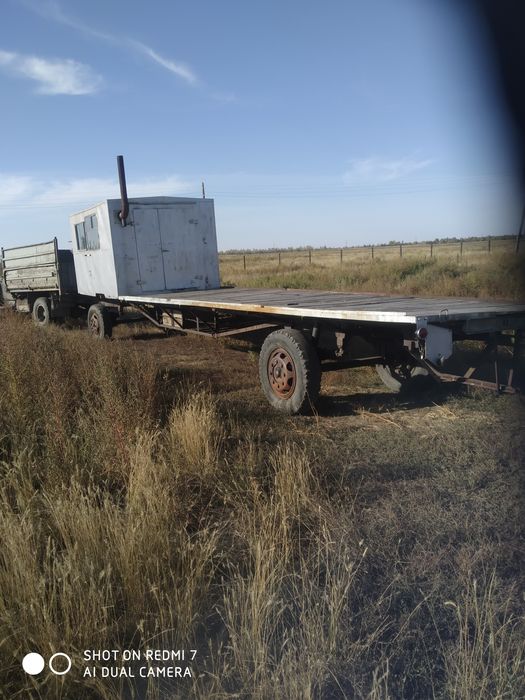 Продам пчеловодческий прицеп с будкой длина 12  метров
