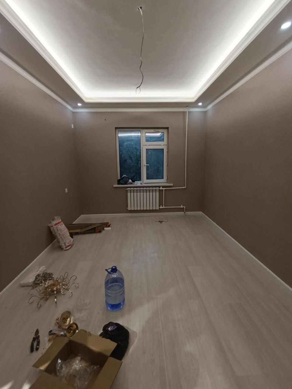 1/2/5. Сергели 3. Квартира с ремонтом. Метро 400 м. Можно в ипотеку.