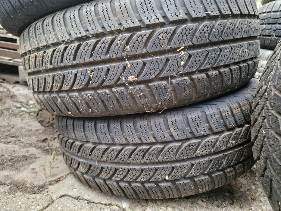 Cauciucuri 215 60 17 C