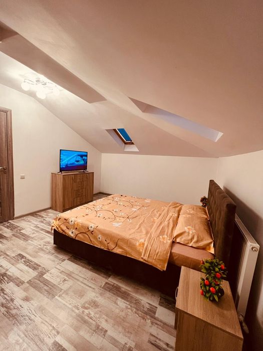 Vând apartament 3 camere