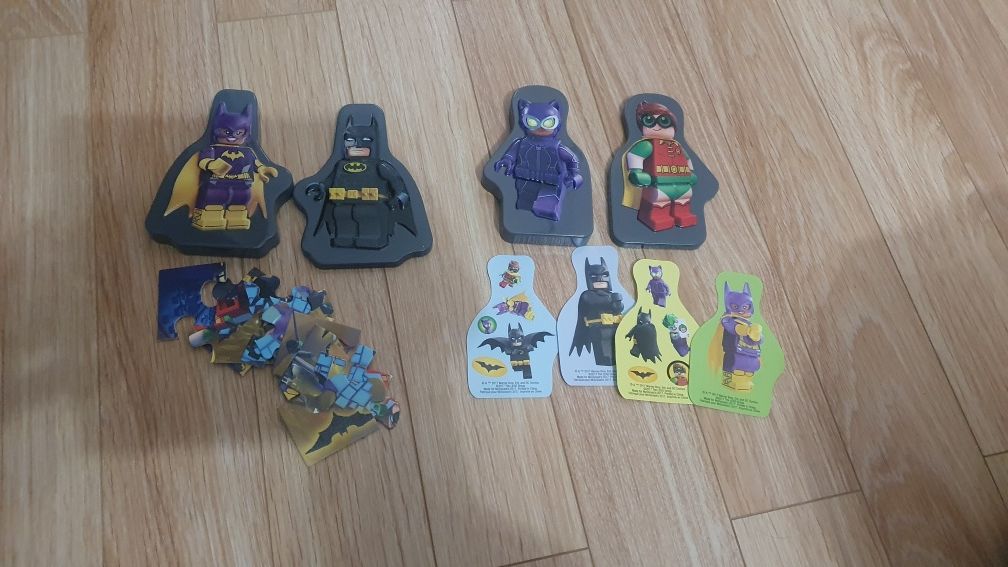 Jucarie Batman si Robin (Batman Lego Movie), 2 cutii metalice