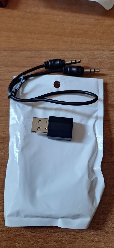 Безжичен Bluetooth аудио приемник и предавател с 3,5mm жак